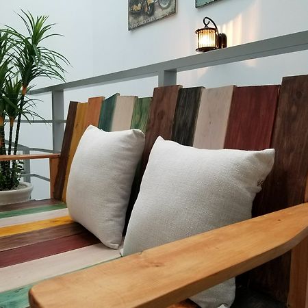 Timemark Travel Homestay & Hostel Ho Chi Minh City Bagian luar foto