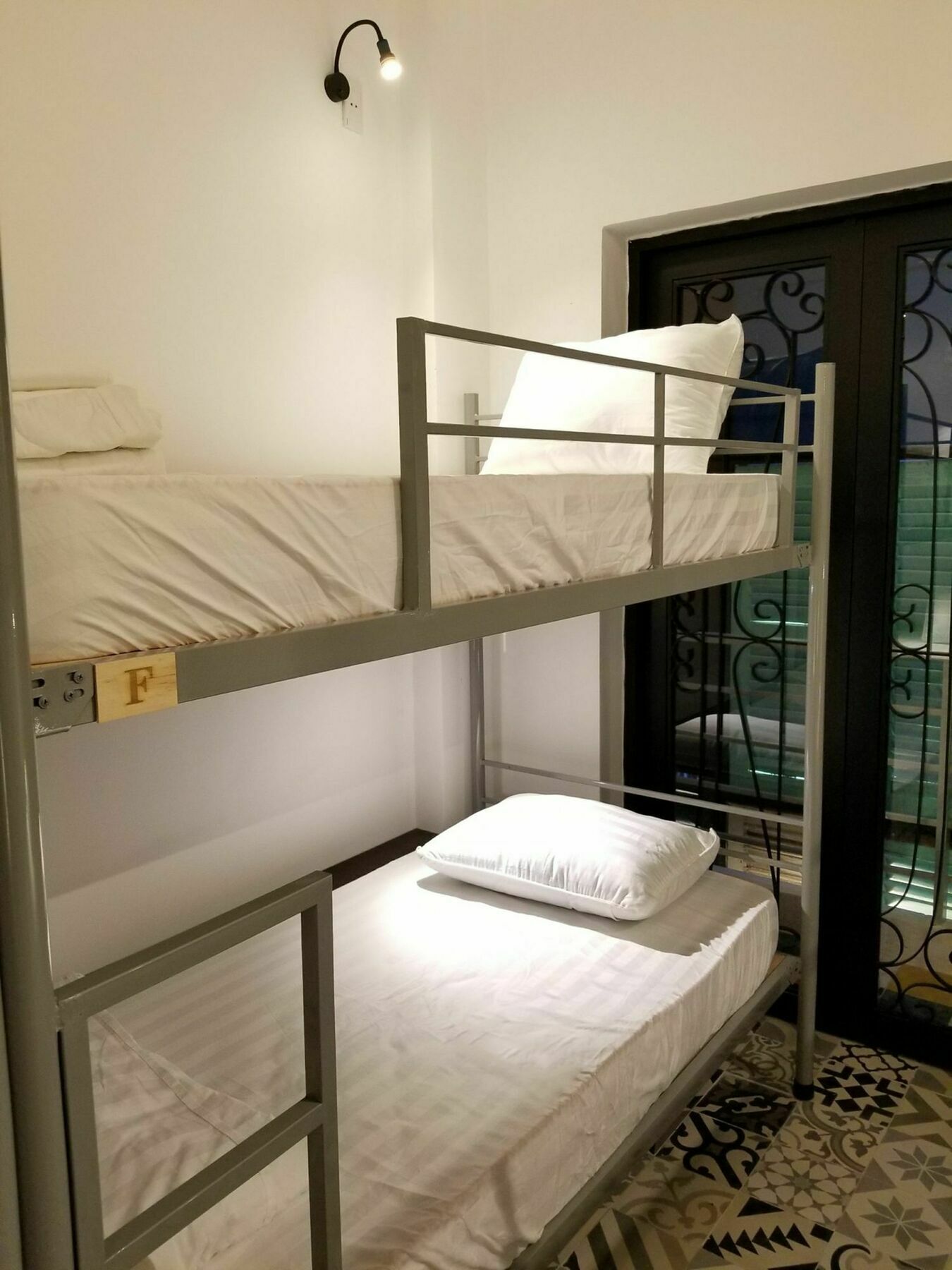 Timemark Travel Homestay & Hostel Ho Chi Minh City Bagian luar foto