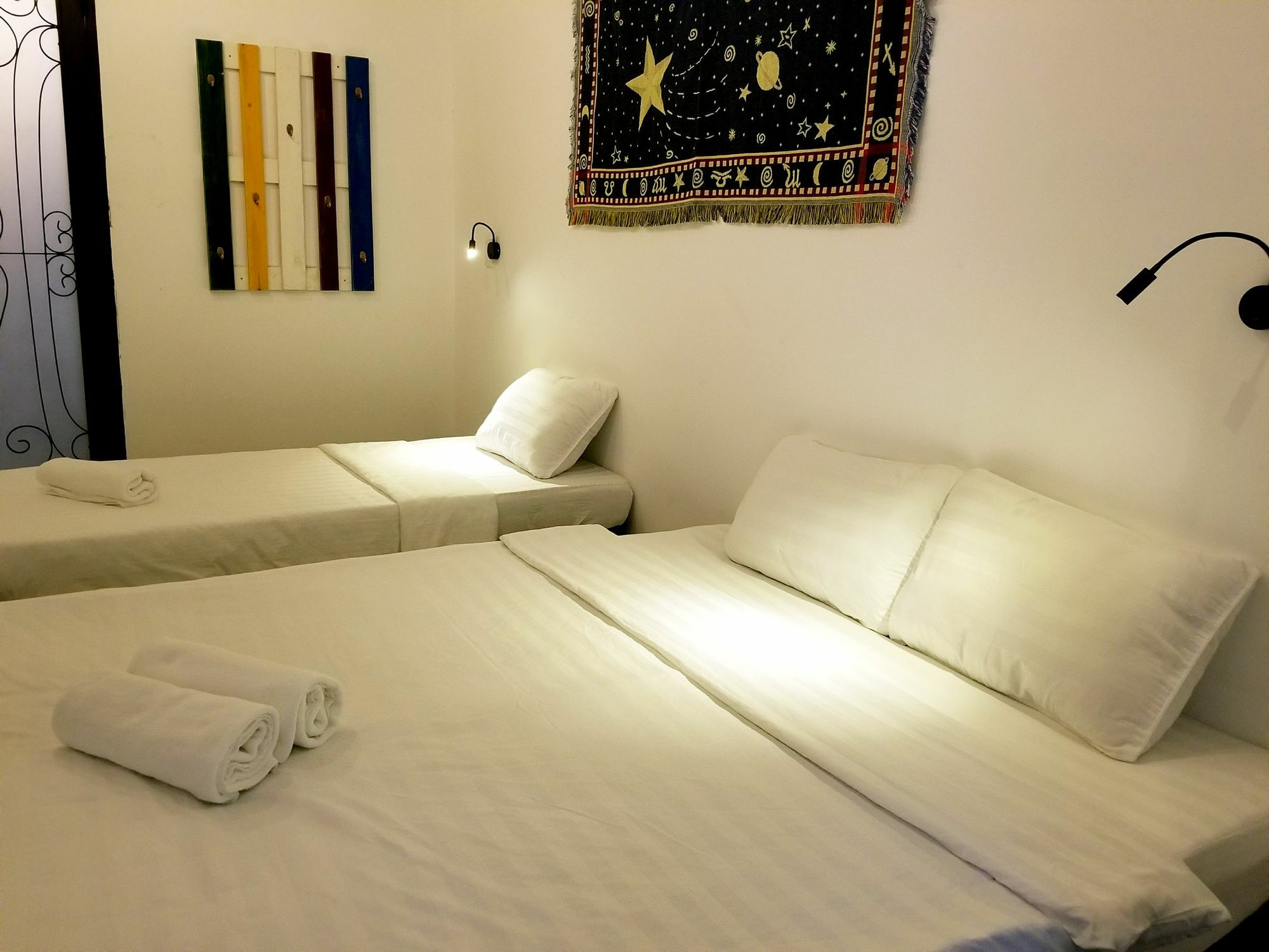 Timemark Travel Homestay & Hostel Ho Chi Minh City Bagian luar foto