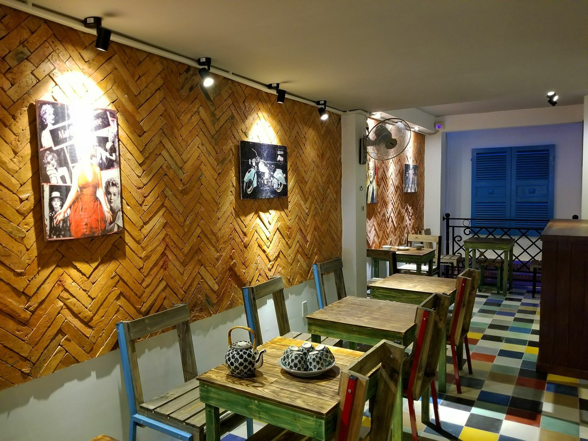 Timemark Travel Homestay & Hostel Ho Chi Minh City Bagian luar foto
