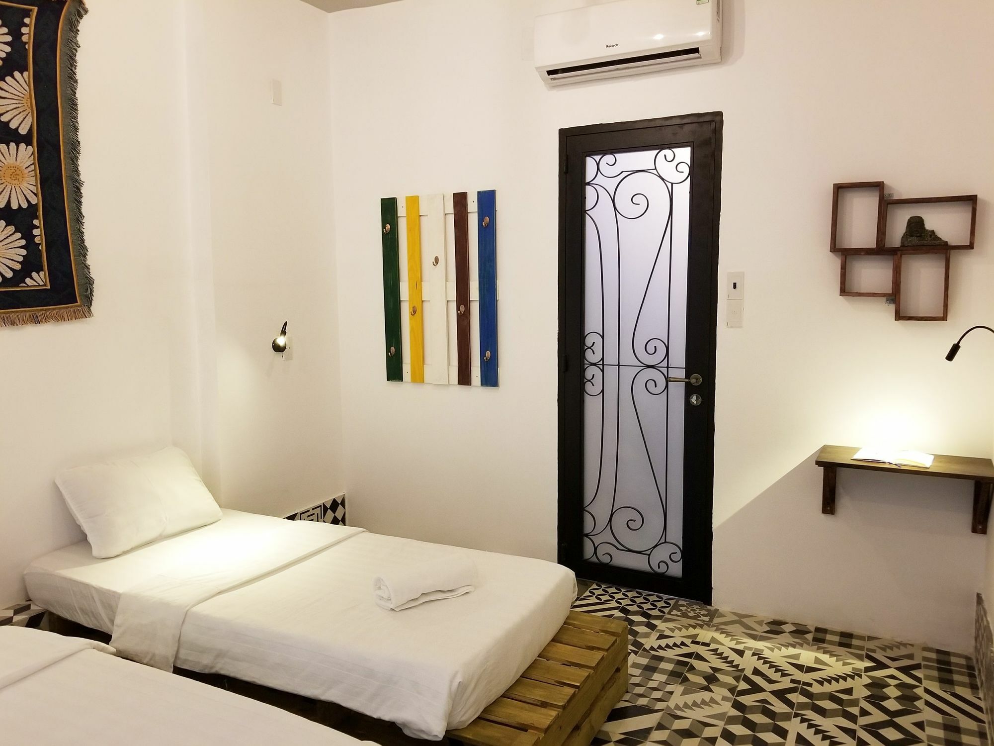 Timemark Travel Homestay & Hostel Ho Chi Minh City Bagian luar foto